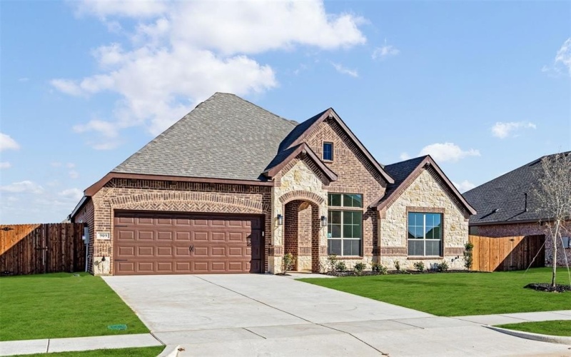 909 Meadow View Drive, Cleburne, TX 76033, 3 Bedrooms Bedrooms, ,2 BathroomsBathrooms,Residential,For Sale,909 Meadow View Drive,20827618