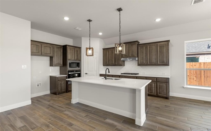 909 Meadow View Drive, Cleburne, TX 76033, 3 Bedrooms Bedrooms, ,2 BathroomsBathrooms,Residential,For Sale,909 Meadow View Drive,20827618