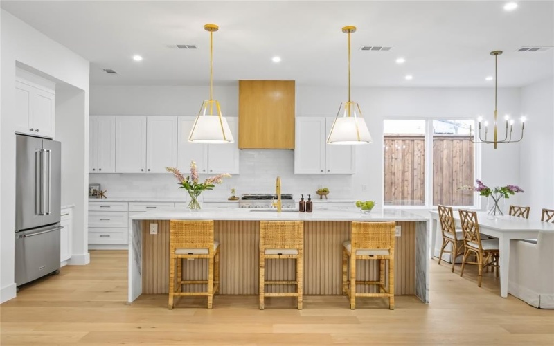 2414 Grigsby Avenue, Dallas, TX 75204, 4 Bedrooms Bedrooms, ,3 BathroomsBathrooms,Residential,For Sale,2414 Grigsby Avenue,20837343