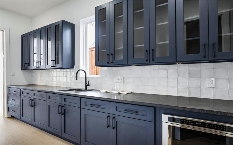 2414 Grigsby Avenue, Dallas, TX 75204, 4 Bedrooms Bedrooms, ,3 BathroomsBathrooms,Residential,For Sale,2414 Grigsby Avenue,20837343
