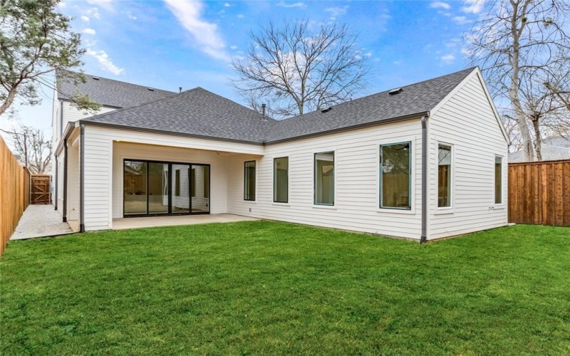 2414 Grigsby Avenue, Dallas, TX 75204, 4 Bedrooms Bedrooms, ,3 BathroomsBathrooms,Residential,For Sale,2414 Grigsby Avenue,20837343