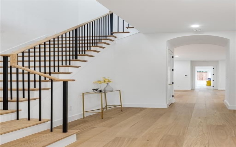 2414 Grigsby Avenue, Dallas, TX 75204, 4 Bedrooms Bedrooms, ,3 BathroomsBathrooms,Residential,For Sale,2414 Grigsby Avenue,20837343