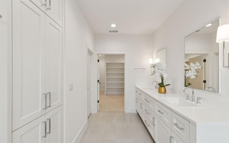 4601 Hopkins Avenue, Dallas, TX 75209, 3 Habitaciones Habitaciones , ,2 BañosBaños,Residential,En Venta,4601 Hopkins Avenue,20818629