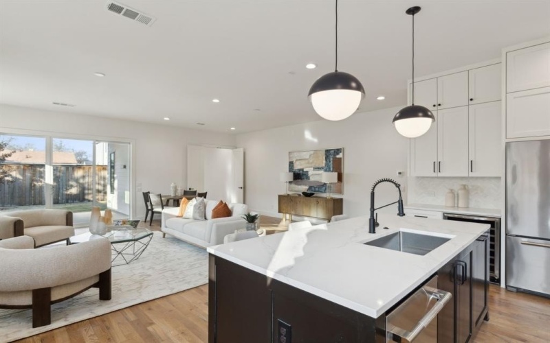4601 Hopkins Avenue, Dallas, TX 75209, 3 Habitaciones Habitaciones , ,2 BañosBaños,Residential,En Venta,4601 Hopkins Avenue,20818629