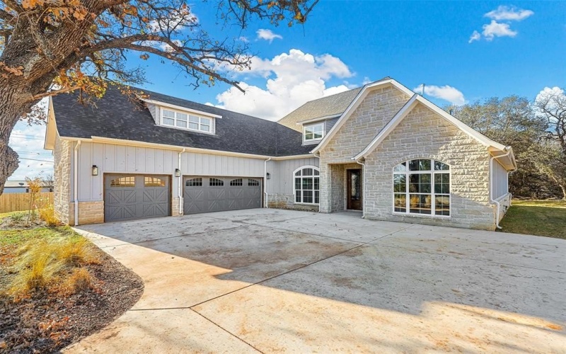 3702 Dry Creek Road, Granbury, TX 76049, 3 Bedrooms Bedrooms, ,3 BathroomsBathrooms,Residential,For Sale,3702 Dry Creek Road,20819457