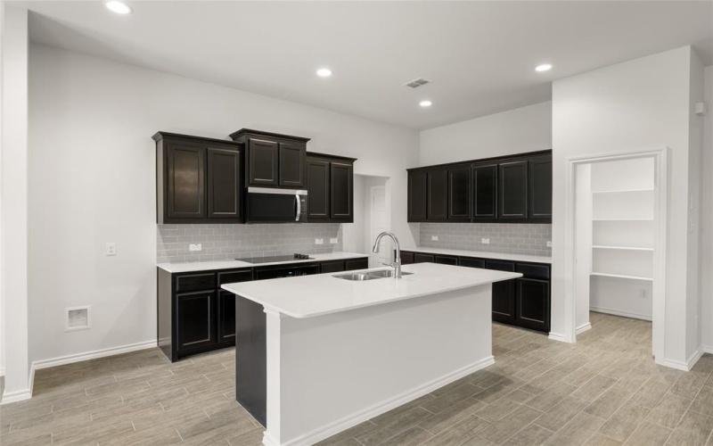 2608 Streamside Drive, Burleson, TX 76028, 4 Habitaciones Habitaciones , ,2 BañosBaños,Residential,En Venta,2608 Streamside Drive,20887755