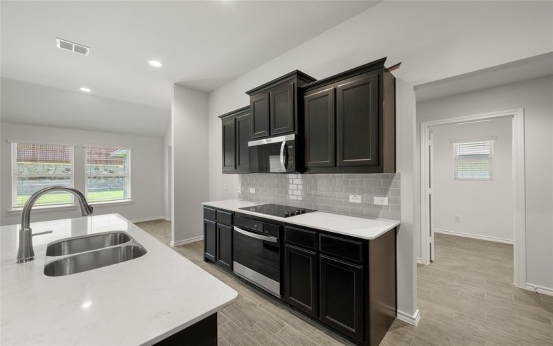 2608 Streamside Drive, Burleson, TX 76028, 4 Habitaciones Habitaciones , ,2 BañosBaños,Residential,En Venta,2608 Streamside Drive,20887755