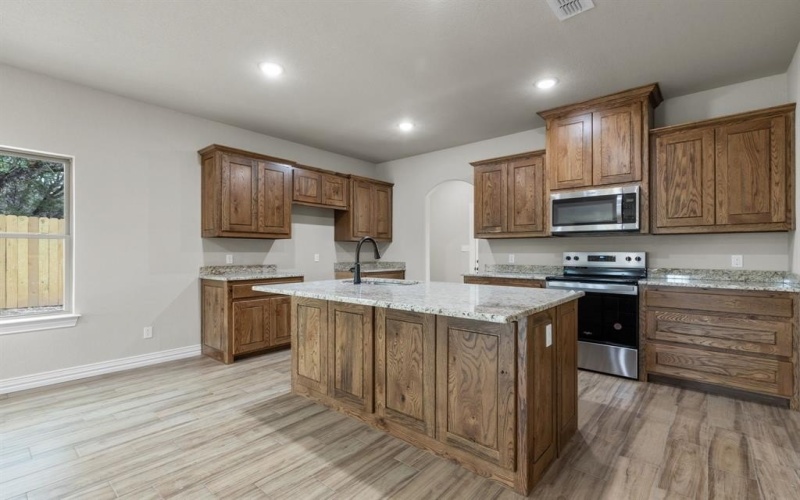 2685 Thompson Road, Weatherford, TX 76087, 3 Bedrooms Bedrooms, ,2 BathroomsBathrooms,Residential,For Sale,2685 Thompson Road,20893055