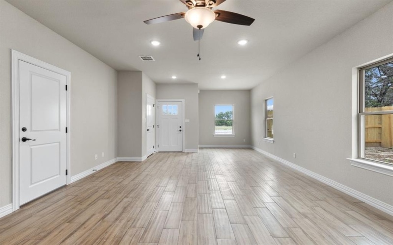 2685 Thompson Road, Weatherford, TX 76087, 3 Bedrooms Bedrooms, ,2 BathroomsBathrooms,Residential,For Sale,2685 Thompson Road,20893055