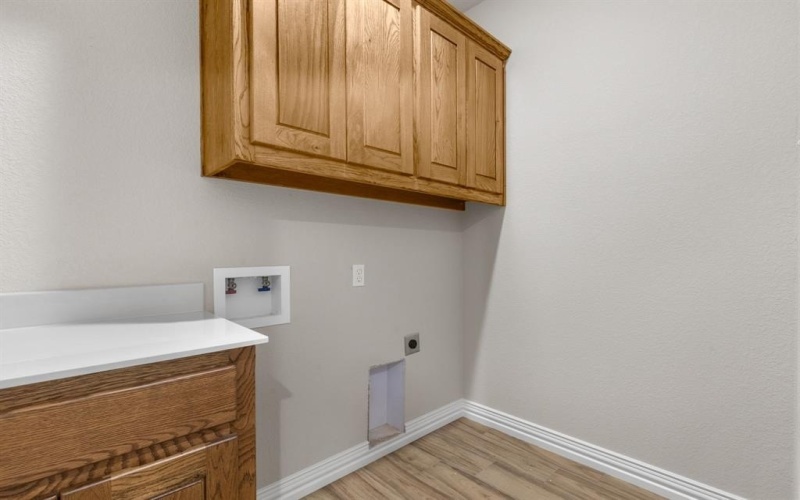 2685 Thompson Road, Weatherford, TX 76087, 3 Bedrooms Bedrooms, ,2 BathroomsBathrooms,Residential,For Sale,2685 Thompson Road,20893055