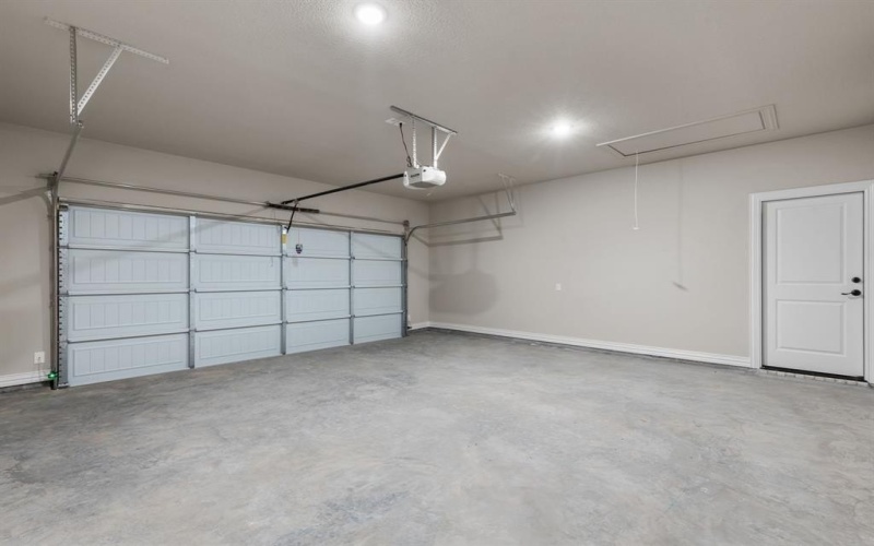 2685 Thompson Road, Weatherford, TX 76087, 3 Bedrooms Bedrooms, ,2 BathroomsBathrooms,Residential,For Sale,2685 Thompson Road,20893055