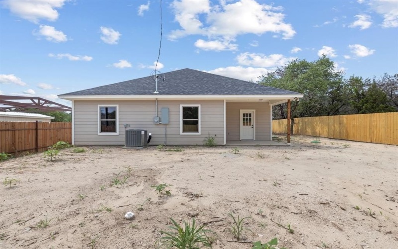 2685 Thompson Road, Weatherford, TX 76087, 3 Bedrooms Bedrooms, ,2 BathroomsBathrooms,Residential,For Sale,2685 Thompson Road,20893055