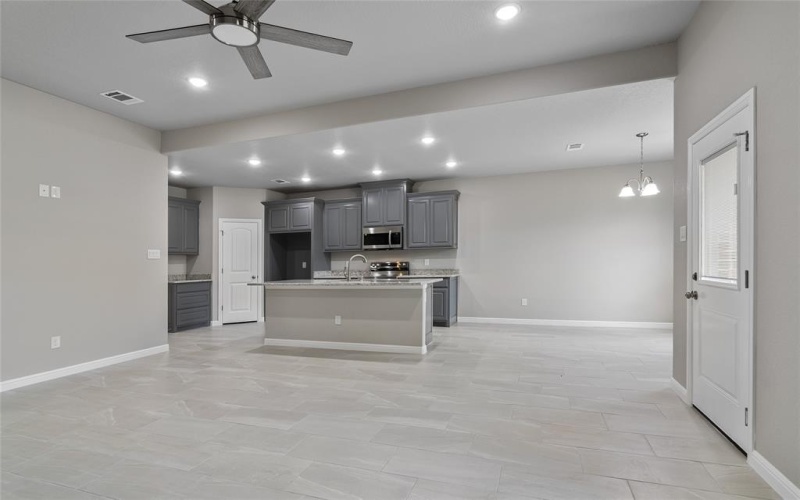605 S Oran Avenue, Cleburne, TX 76031, 3 Bedrooms Bedrooms, ,2 BathroomsBathrooms,Residential Lease,For Rent,605 S Oran Avenue,20894742