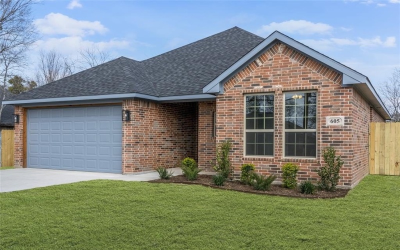 605 S Oran Avenue, Cleburne, TX 76031, 3 Bedrooms Bedrooms, ,2 BathroomsBathrooms,Residential Lease,For Rent,605 S Oran Avenue,20894742