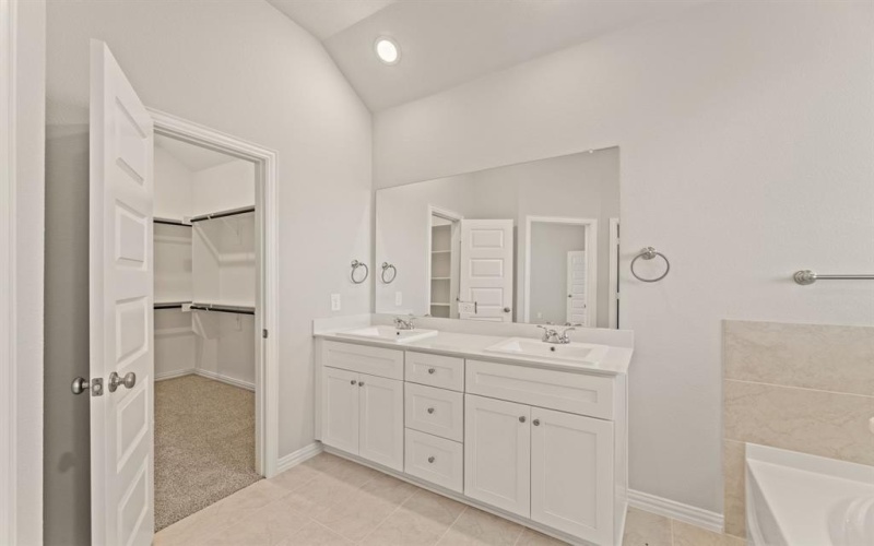 3814 Aqua Lane, Sherman, TX 75090, 3 Habitaciones Habitaciones , ,3 BañosBaños,Residential,En Venta,3814 Aqua Lane,20906140