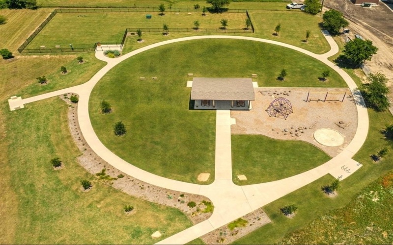 600 Pawprint Hollow, Godley, TX 76044, 4 Bedrooms Bedrooms, ,2 BathroomsBathrooms,Residential,For Sale,600 Pawprint Hollow,20887847