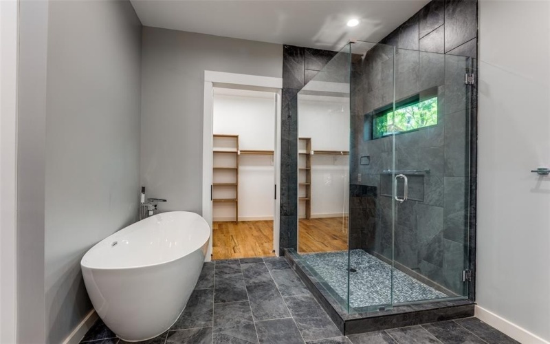 8803 Eustis Avenue, Dallas, TX 75218, 4 Bedrooms Bedrooms, ,5 BathroomsBathrooms,Residential,For Sale,8803 Eustis Avenue,20896276