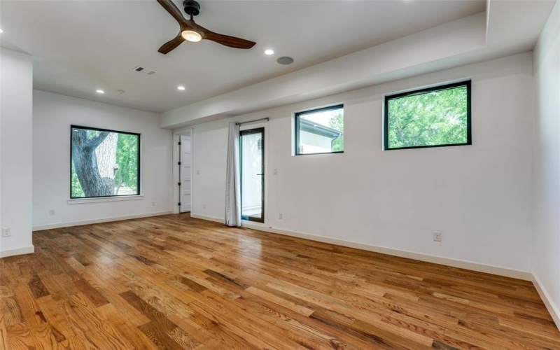 8803 Eustis Avenue, Dallas, TX 75218, 4 Bedrooms Bedrooms, ,5 BathroomsBathrooms,Residential,For Sale,8803 Eustis Avenue,20896276
