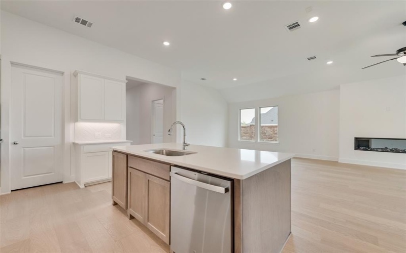 1151 Nora Lane, Forney, TX 75126, 4 Bedrooms Bedrooms, ,3 BathroomsBathrooms,Residential,For Sale,1151 Nora Lane,20894087