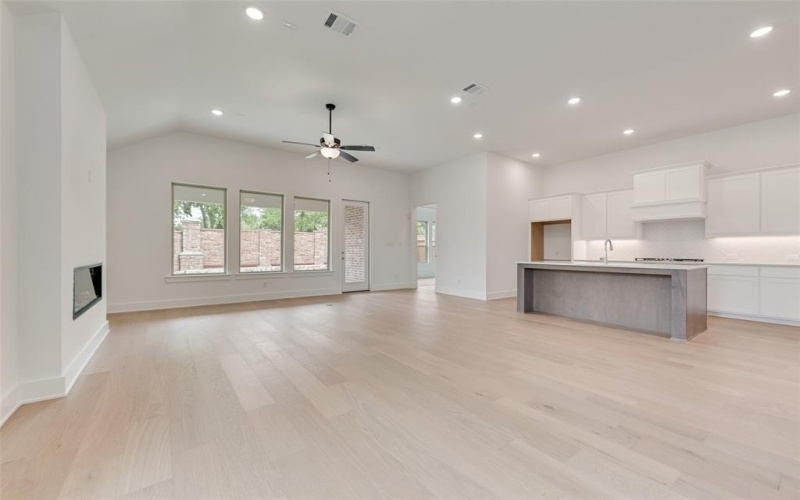 1151 Nora Lane, Forney, TX 75126, 4 Bedrooms Bedrooms, ,3 BathroomsBathrooms,Residential,For Sale,1151 Nora Lane,20894087