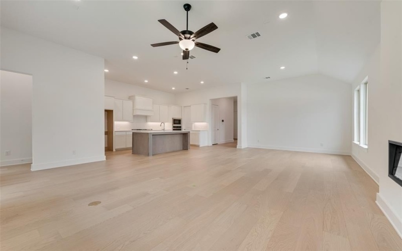 1151 Nora Lane, Forney, TX 75126, 4 Bedrooms Bedrooms, ,3 BathroomsBathrooms,Residential,For Sale,1151 Nora Lane,20894087