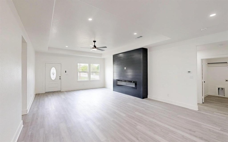 234 Cottonwood, Wilmer, TX 75172, 5 Habitaciones Habitaciones , ,3 BañosBaños,Residential,En Venta,234 Cottonwood,20889421