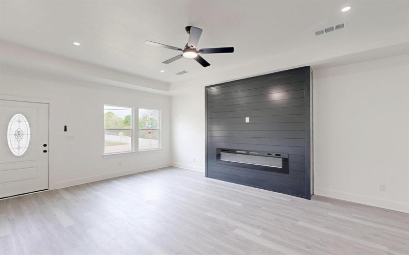 234 Cottonwood, Wilmer, TX 75172, 5 Habitaciones Habitaciones , ,3 BañosBaños,Residential,En Venta,234 Cottonwood,20889421
