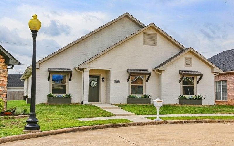 4230 Primrose Lane, Paris, TX 75462, 4 Habitaciones Habitaciones , ,3 BañosBaños,Residential,En Venta,4230 Primrose Lane,20918522
