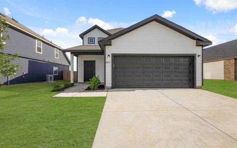 2433 Dahlia Drive, Fort Worth, TX 76123, 5 Bedrooms Bedrooms, ,3 BathroomsBathrooms,Residential,For Sale,2433 Dahlia Drive,20914967