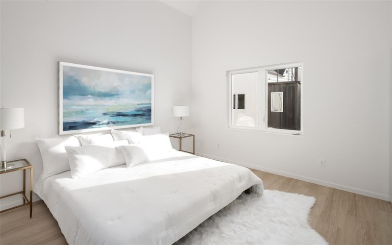 4811 Denton Drive #105, Dallas, TX 75235, 3 Bedrooms Bedrooms, ,3 BathroomsBathrooms,Residential,For Sale,4811 Denton Drive,20908903