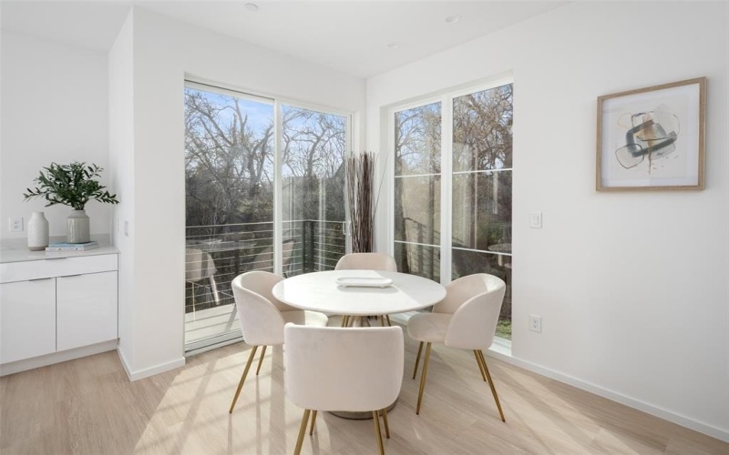4811 Denton Drive #105, Dallas, TX 75235, 3 Bedrooms Bedrooms, ,3 BathroomsBathrooms,Residential,For Sale,4811 Denton Drive,20908903