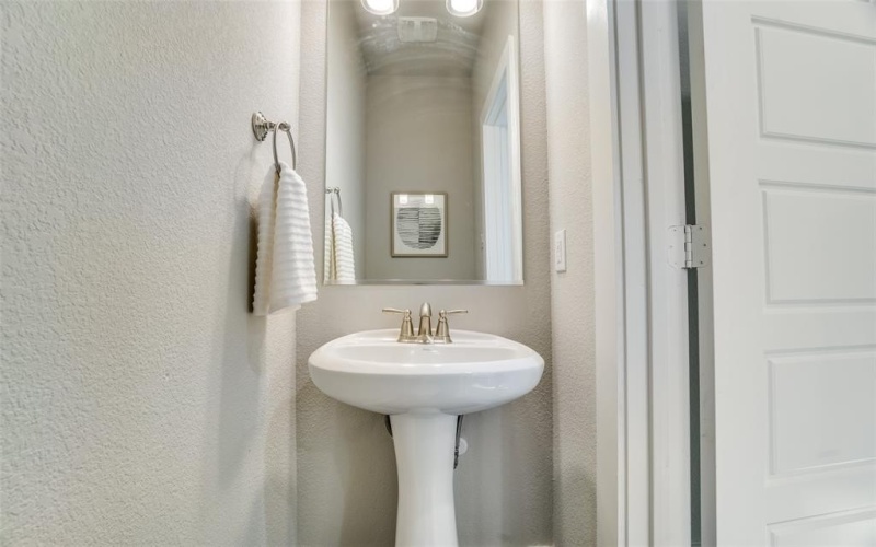 2116 Shea Road #202, Dallas, TX 75235, 2 Bedrooms Bedrooms, ,2 BathroomsBathrooms,Residential Lease,For Rent,2116 Shea Road,20909349