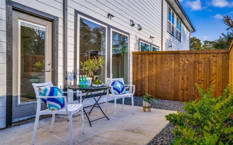 2116 Shea Road #202, Dallas, TX 75235, 2 Bedrooms Bedrooms, ,2 BathroomsBathrooms,Residential Lease,For Rent,2116 Shea Road,20909349