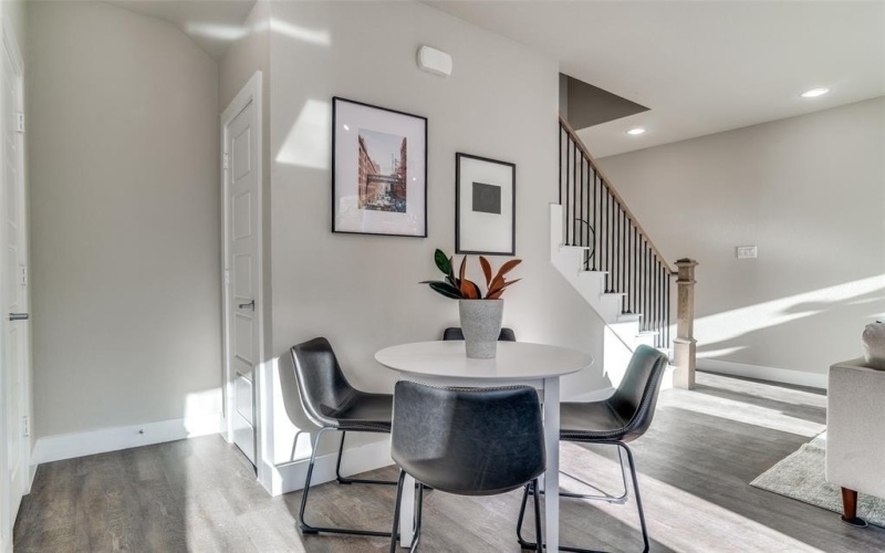 2116 Shea Road #202, Dallas, TX 75235, 2 Bedrooms Bedrooms, ,2 BathroomsBathrooms,Residential Lease,For Rent,2116 Shea Road,20909349