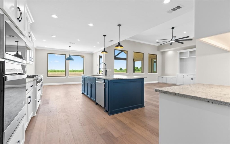 945 Galaxy Road, Woodway, TX 76712, 4 Bedrooms Bedrooms, ,3 BathroomsBathrooms,Residential,For Sale,945 Galaxy Road,20912440