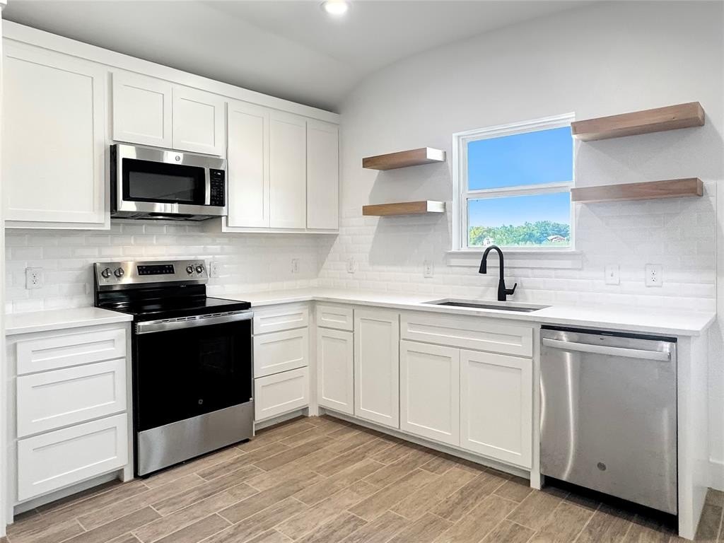 811 SW 16th ST, Mineral Wells, TX 76067, 3 Bedrooms Bedrooms, ,2 BathroomsBathrooms,Residential,For Sale,811 SW 16th ST,20913675