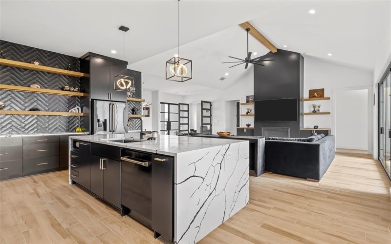 13001 Big Bend Boulevard, Woodway, TX 76712, 3 Habitaciones Habitaciones , ,3 BañosBaños,Residential,En Venta,13001 Big Bend Boulevard,20916590