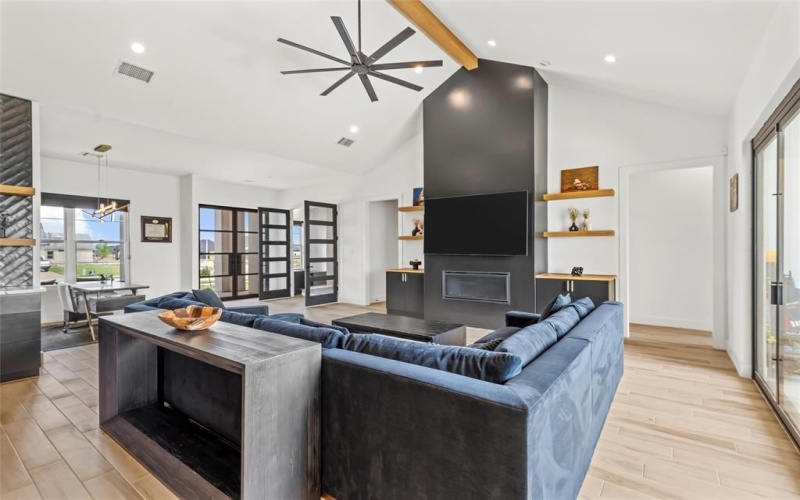 13001 Big Bend Boulevard, Woodway, TX 76712, 3 Habitaciones Habitaciones , ,3 BañosBaños,Residential,En Venta,13001 Big Bend Boulevard,20916590