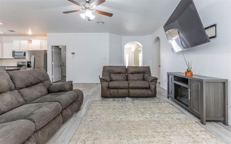 2904 Beutel Road, Waco, TX 76655, 5 Habitaciones Habitaciones , ,3 BañosBaños,Residential,En Venta,2904 Beutel Road,20921948