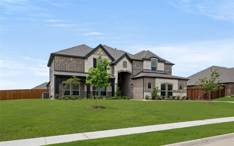 301 E Cheyenne Mountain Corner, Ovilla, TX 75154, 5 Habitaciones Habitaciones , ,3 BañosBaños,Residential,En Venta,301 E Cheyenne Mountain Corner,20911154