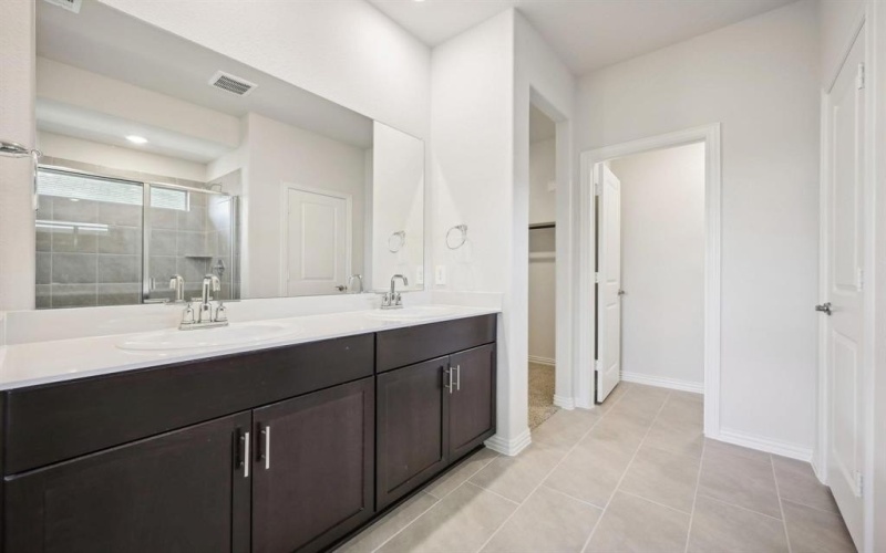 2203 Gustavus Drive, Sherman, TX 75092, 4 Bedrooms Bedrooms, ,2 BathroomsBathrooms,Residential Lease,For Rent,2203 Gustavus Drive,20920984