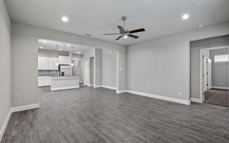 10621 ZIRCON Lane, Fort Worth, TX 76036, 4 Bedrooms Bedrooms, ,2 BathroomsBathrooms,Residential,For Sale,10621 ZIRCON Lane,20915769