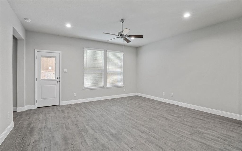 10621 ZIRCON Lane, Fort Worth, TX 76036, 4 Bedrooms Bedrooms, ,2 BathroomsBathrooms,Residential,For Sale,10621 ZIRCON Lane,20915769