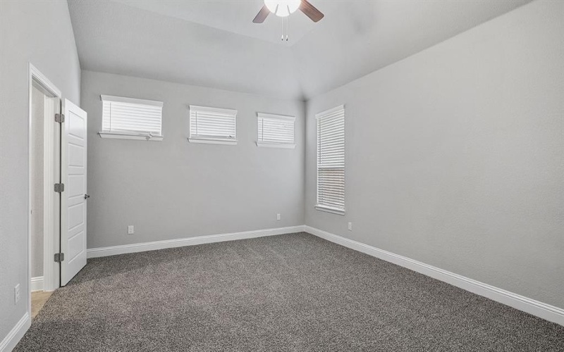 10621 ZIRCON Lane, Fort Worth, TX 76036, 4 Bedrooms Bedrooms, ,2 BathroomsBathrooms,Residential,For Sale,10621 ZIRCON Lane,20915769