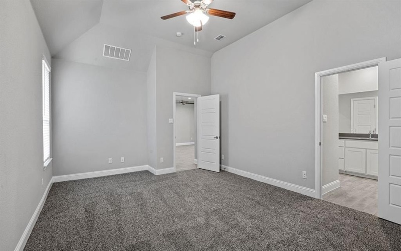 10621 ZIRCON Lane, Fort Worth, TX 76036, 4 Bedrooms Bedrooms, ,2 BathroomsBathrooms,Residential,For Sale,10621 ZIRCON Lane,20915769