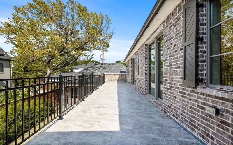 3808 Beechwood Lane, Dallas, TX 75220, 4 Bedrooms Bedrooms, ,5 BathroomsBathrooms,Residential,For Sale,3808 Beechwood Lane,20921757