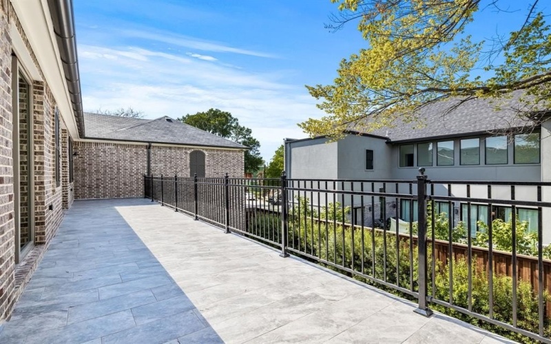 3808 Beechwood Lane, Dallas, TX 75220, 4 Bedrooms Bedrooms, ,5 BathroomsBathrooms,Residential,For Sale,3808 Beechwood Lane,20921757
