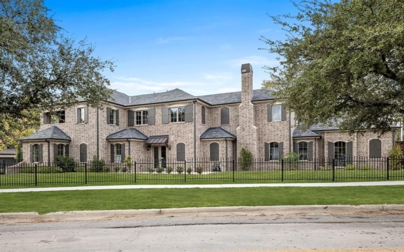 3808 Beechwood Lane, Dallas, TX 75220, 4 Bedrooms Bedrooms, ,5 BathroomsBathrooms,Residential,For Sale,3808 Beechwood Lane,20921757