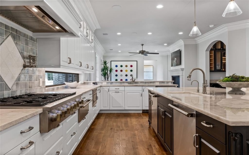 3808 Beechwood Lane, Dallas, TX 75220, 4 Bedrooms Bedrooms, ,5 BathroomsBathrooms,Residential,For Sale,3808 Beechwood Lane,20921757