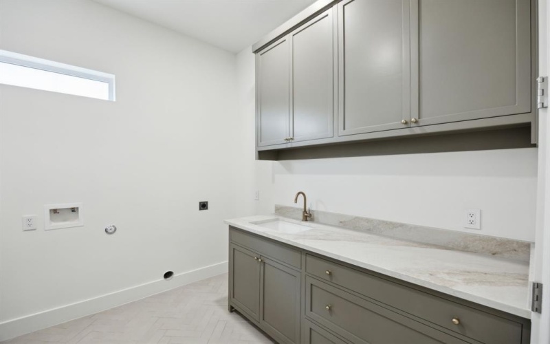 6240 Richmond Avenue, Dallas, TX 75214, 5 Habitaciones Habitaciones , ,6 BañosBaños,Residential,En Venta,6240 Richmond Avenue,20922025